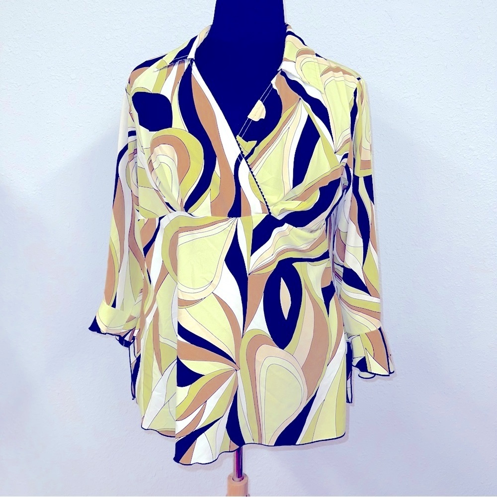 Women’s long sleeve Blue Diamond plus blouse sz 18W